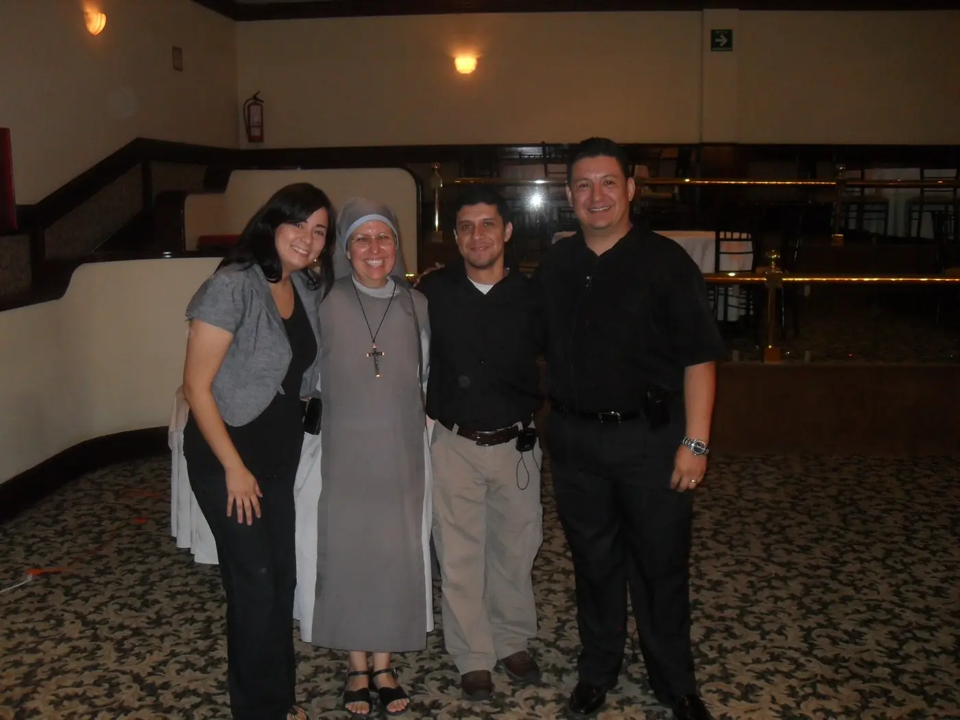 Encuentro del equipo de RadioDoxa con un sacerdote