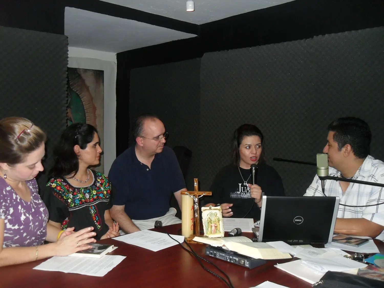 Programa con invitados en RadioDoxa